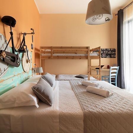 Bed And Breakfast Bric & Brac กรอตตัมมาเร ภายนอก รูปภาพ